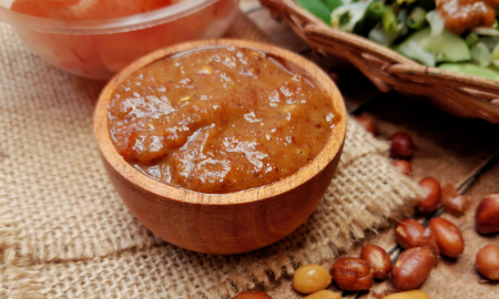 Comfort food in februari: alles smaakt beter met Calvé pindasaus